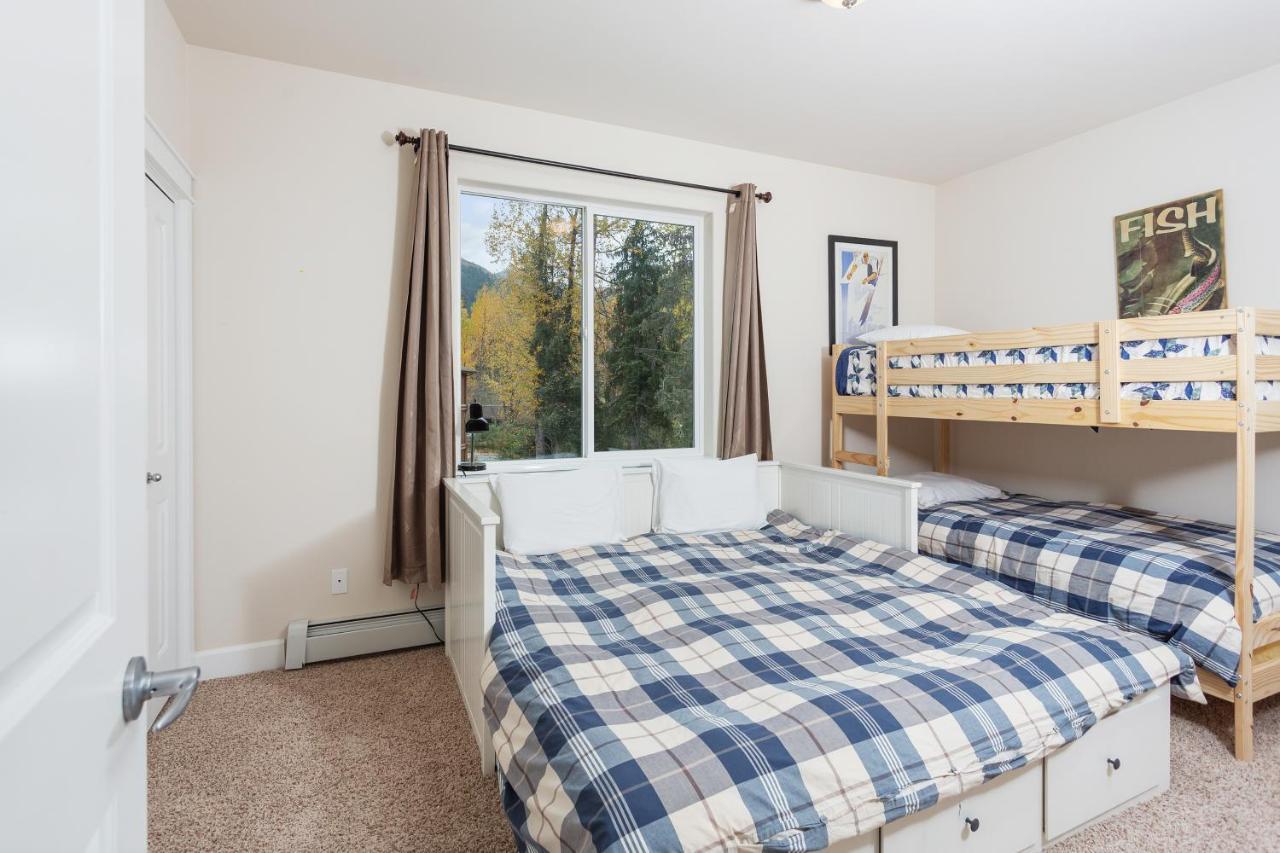Glacier Creek Girdwood Luaran gambar